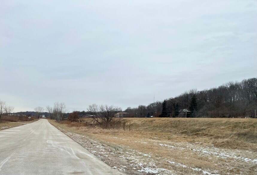 More Photos Of 7300 John Deere Rd, Moline Land For Sale