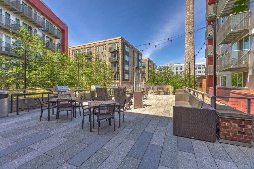 More Photos Of 1280 Harrison St, Seattle Apartments For Lease