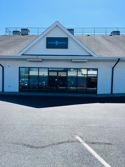 Primary Photo Of 728 S Jefferson Ave, Cookeville Storefront Retail Office For Lease