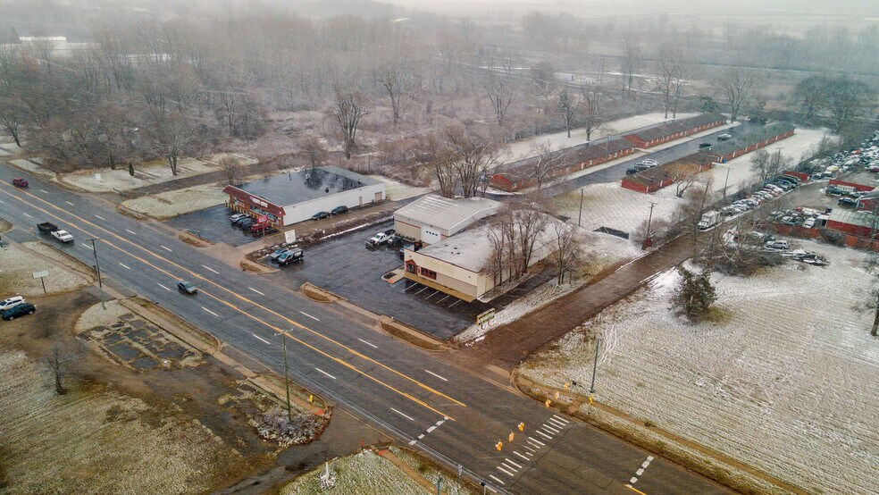 More Photos Of 2502 E Michigan Ave, Ypsilanti Freestanding For Lease