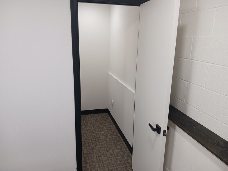 More Photos Of 1224 N Idaho St, Post Falls Coworking Space