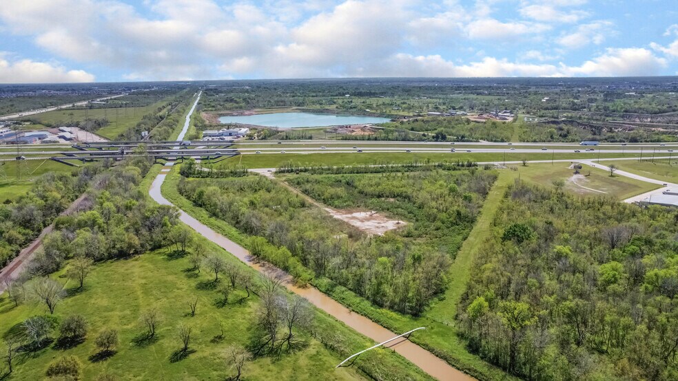 More Photos Of Hwy 288 hwy, Rosharon Land For Sale