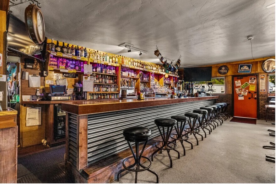 More Photos Of 100 Somers Rd, Somers Restaurant For Sale