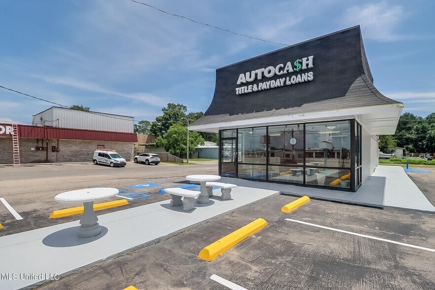 Primary Photo Of 507 Pass Rd, Gulfport Office For Sale