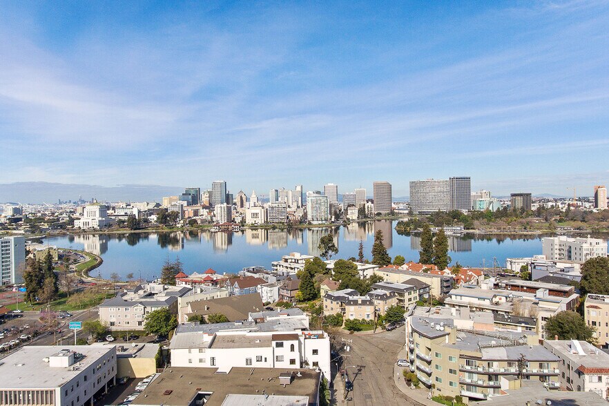 More Photos Of 226 Athol Ave, Oakland Apartments For Sale