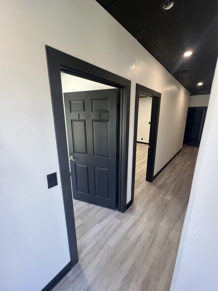 More Photos Of 31780 Railroad Canyon Rd, Canyon Lake Unknown For Lease