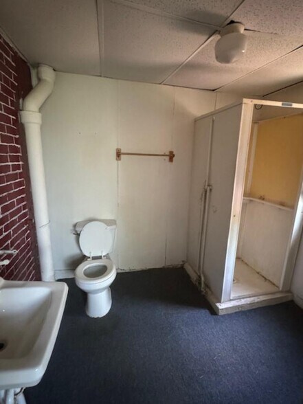 More Photos Of 3078 Frankford Ave, Philadelphia Specialty For Sale