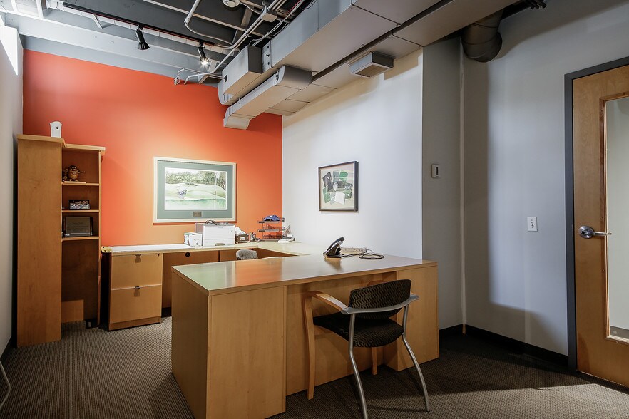 More Photos Of 5222 Main St, Downers Grove Office For Sale