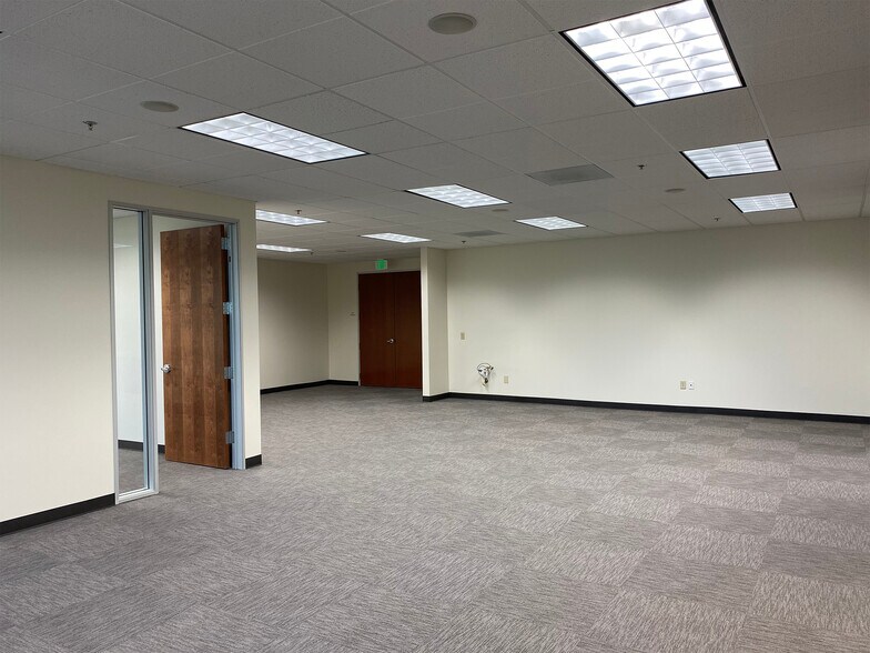 More Photos Of 9355 E Stockton Blvd, Elk Grove Office For Lease