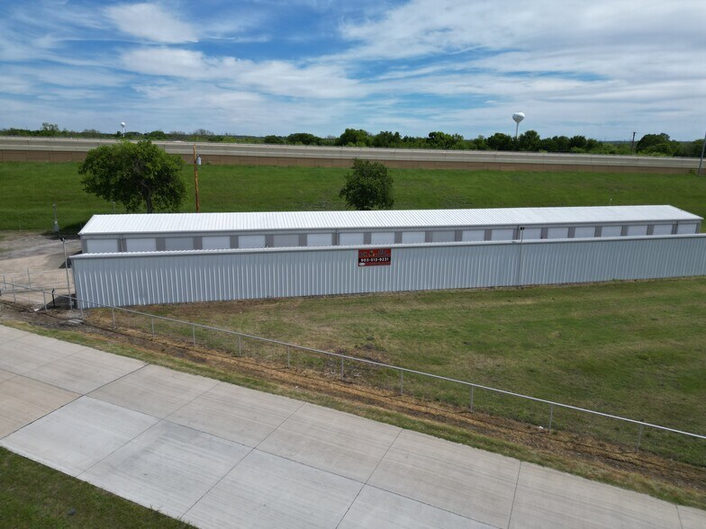 More Photos Of 208 Moore Ln, Lavon Industrial For Sale