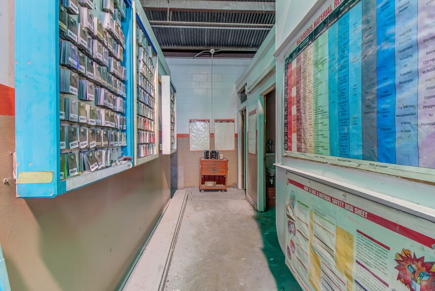 More Photos Of 1814 33rd Ave, Gulfport Auto Repair For Sale