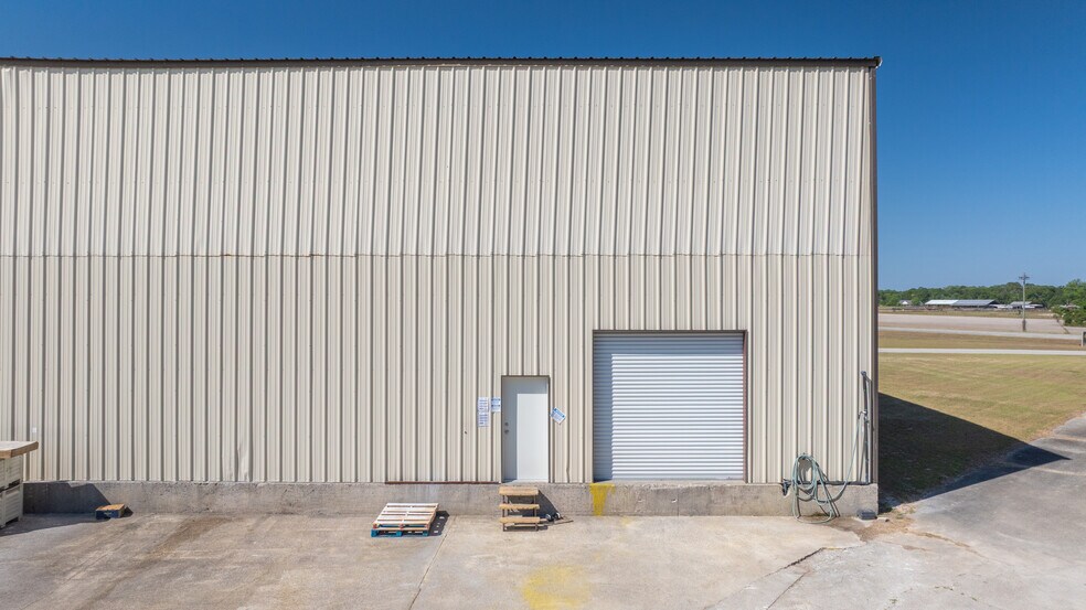 More Photos Of 2476 GA-76 Hwy, Adel Warehouse For Sale