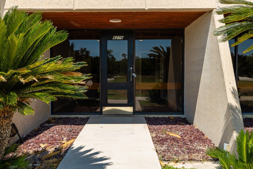 More Photos Of 8276 N SH 16, Poteet Distribution For Sale