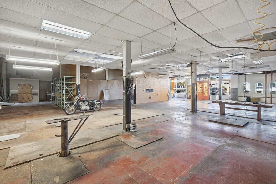 More Photos Of 511 3rd St, Rodeo Storefront Retail Residential For Sale