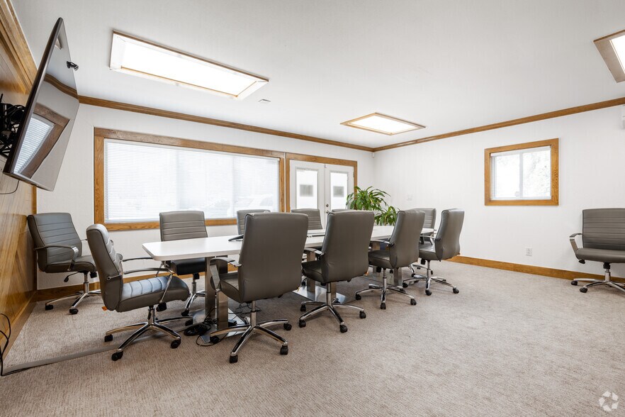 More Photos Of 1206 W Slaughter Ln, Austin Office For Lease