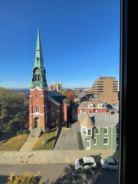 More Photos Of 76 Saint Paul St, Burlington Office Residential For Sale