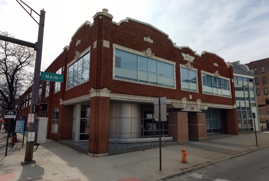 Primary Photo Of 99 E Main St, Columbus General Retail For Lease
