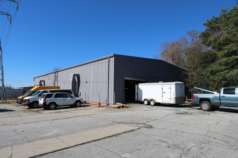 More Photos Of 10 Oil Mill Rd, Greenville Unknown For Lease