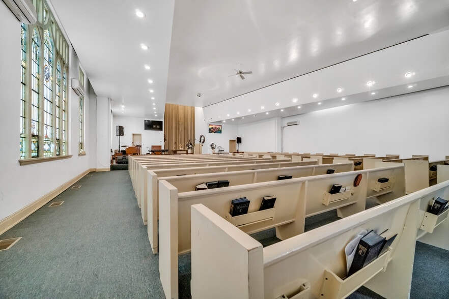 More Photos Of 803 N Wooster Rd, Barberton Religious Facility For Sale