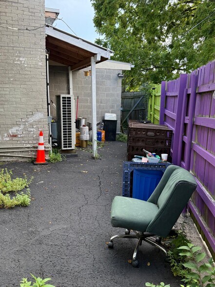 More Photos Of 2 Washington Rd, Westminster Restaurant For Sale