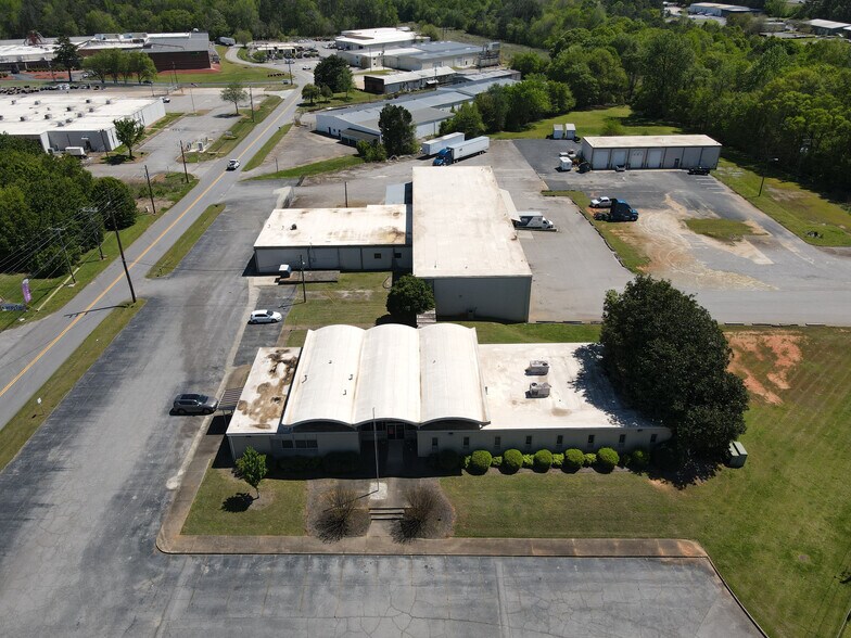 More Photos Of 110 Newton Bridge Rd, Athens Warehouse For Lease