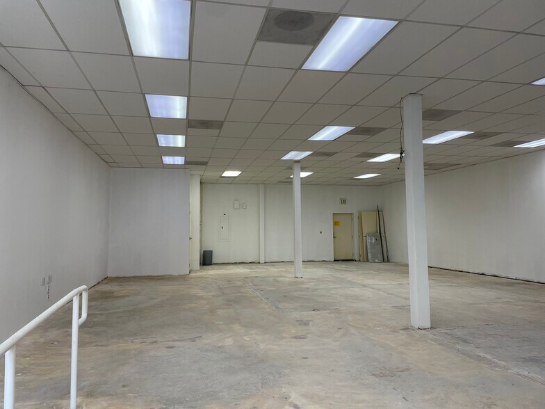 More Photos Of 1318-1332 Wilshire Blvd, Santa Monica Storefront For Lease