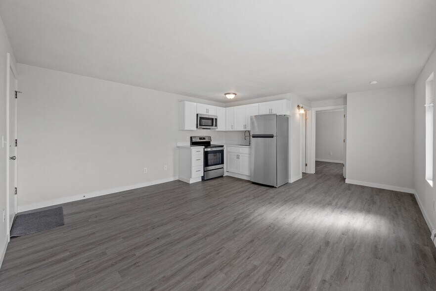 More Photos Of 7320 35th Ave NE, Seattle Apartments For Sale