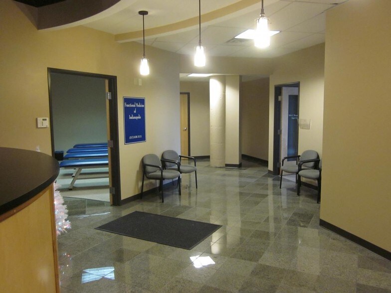 More Photos Of 55 S State Ave, Indianapolis Flex For Sale