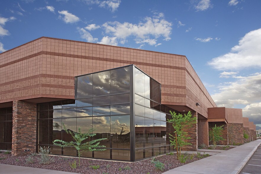 More Photos Of 2340 W Parkside Ln, Phoenix Warehouse For Sale