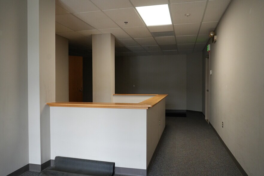 More Photos Of 27 Siemon Company Dr, Watertown Light Distribution For Lease