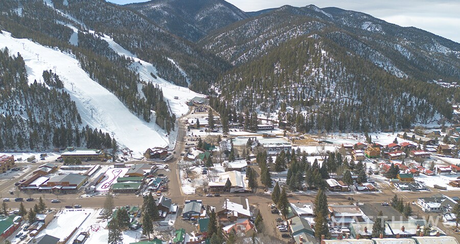 More Photos Of 417 W Main St, Red River Hotel For Sale