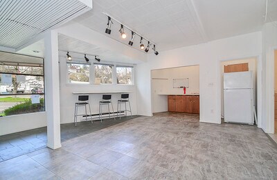 More Photos Of 2112 Thorndyke Ave W, Seattle Office For Lease