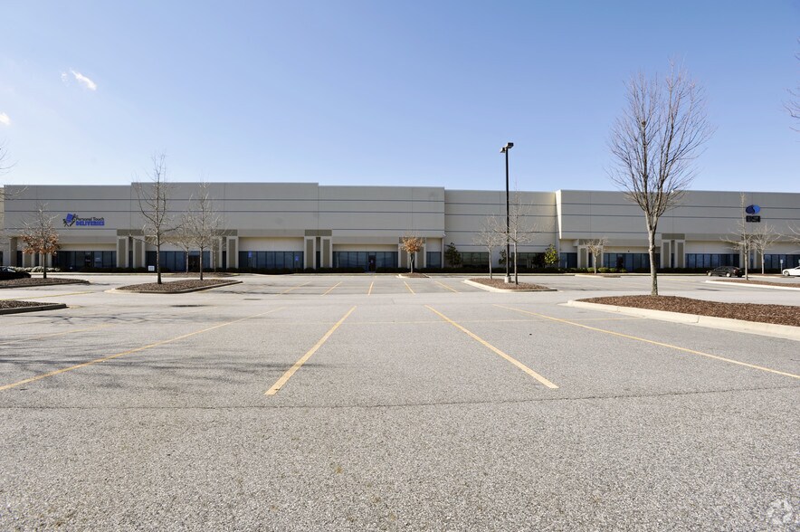 More Photos Of 485 Horizon Dr, Suwanee Warehouse For Lease