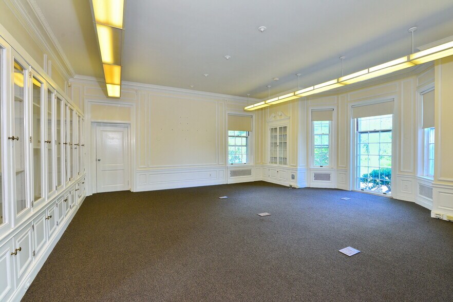 More Photos Of 1265 Asylum Ave, Hartford Lodge Meeting Hall For Lease