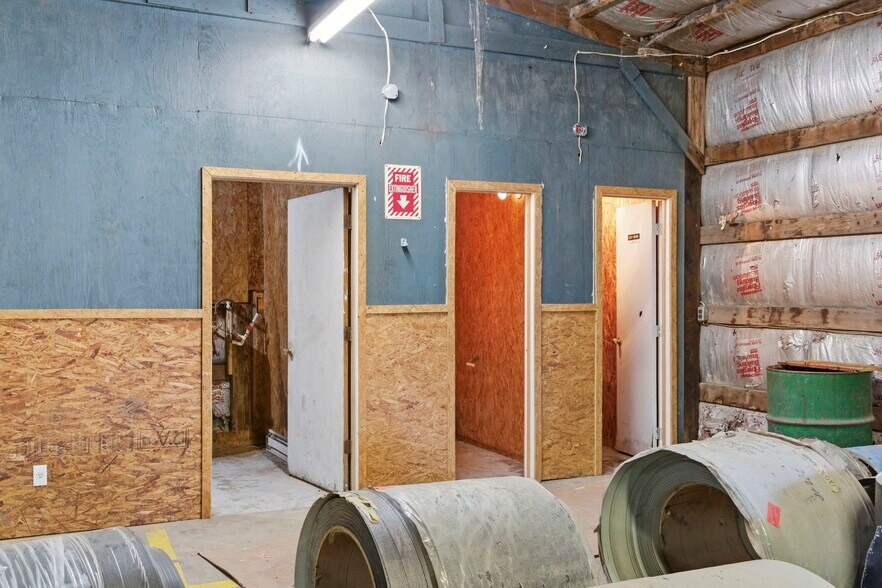 More Photos Of 790 10th st, Cassville Industrial For Sale