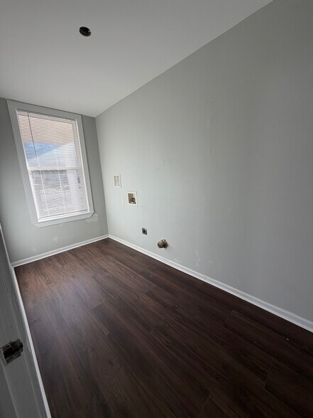 More Photos Of 903 New Bern Ave, Raleigh Office Residential For Lease