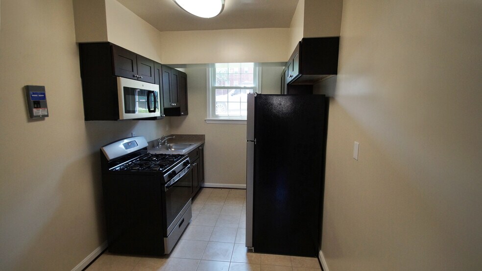 205 Elmira St SW, Washington, DC 20032 Apartments For Sale