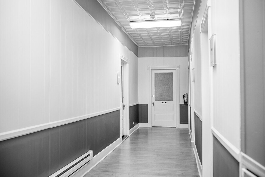 More Photos Of 61-65 E Main St, Westminster Office For Lease
