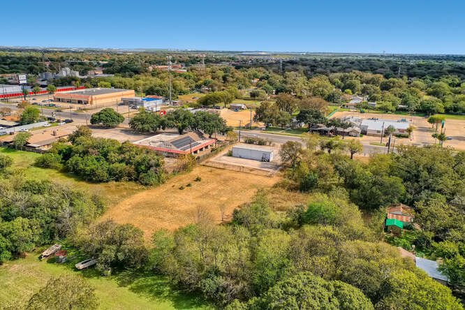 More Photos Of 2037-2041 S WW White Rd, San Antonio Land For Sale