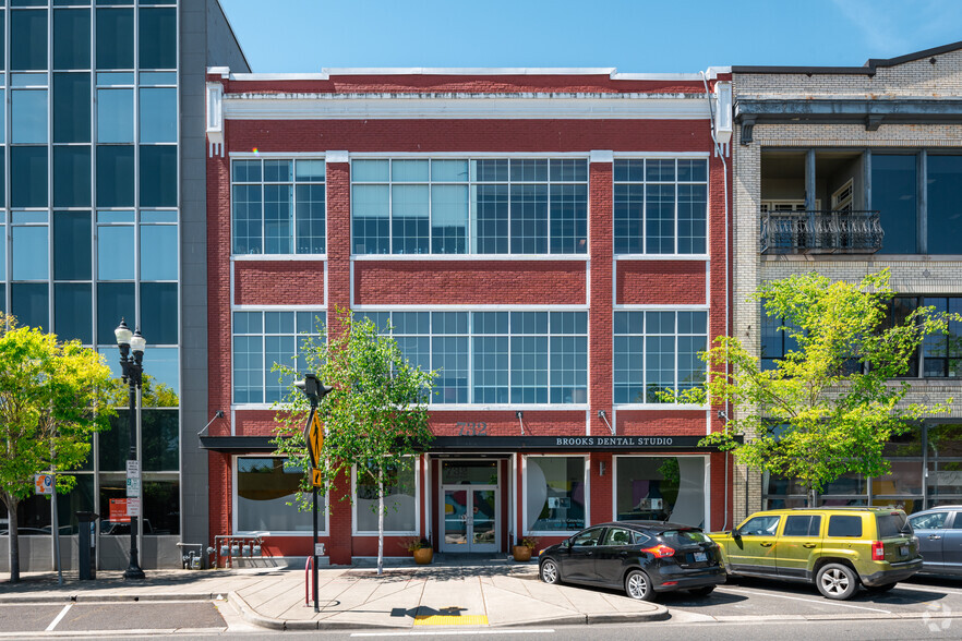 Primary Photo Of 732 Broadway, Tacoma Office For Sale