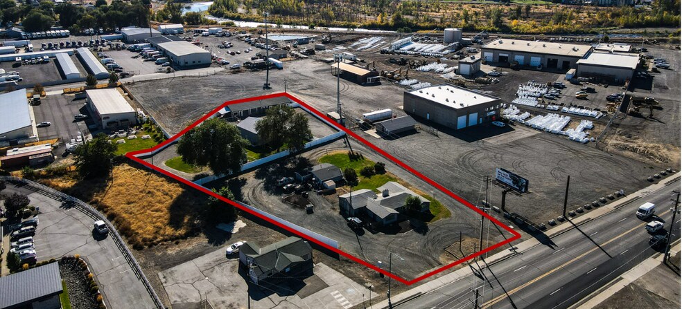 Primary Photo Of 2310 Terrace Heights Dr, Yakima Flex For Sale