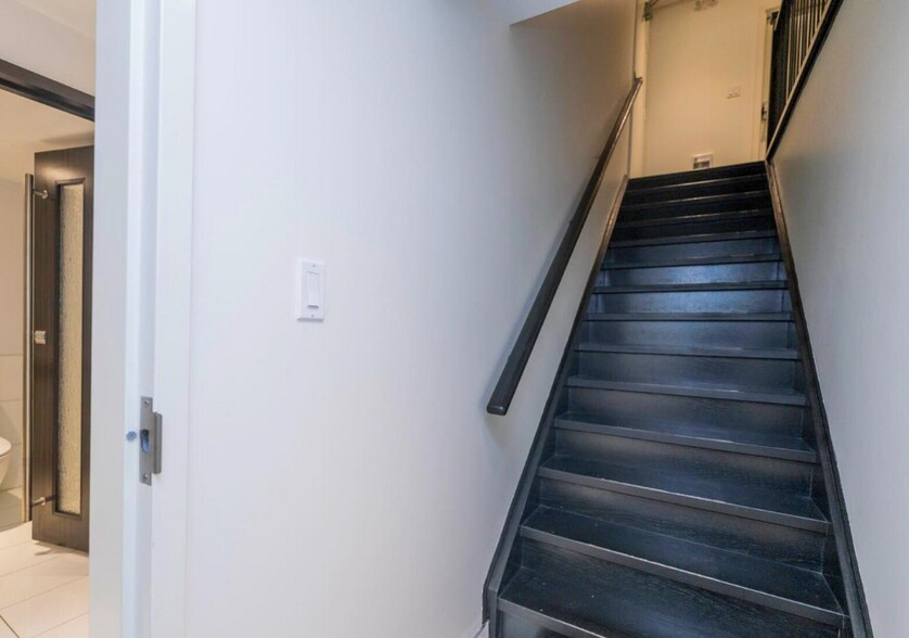 More Photos Of 229 Sheppard Ave W, Toronto Office For Sale