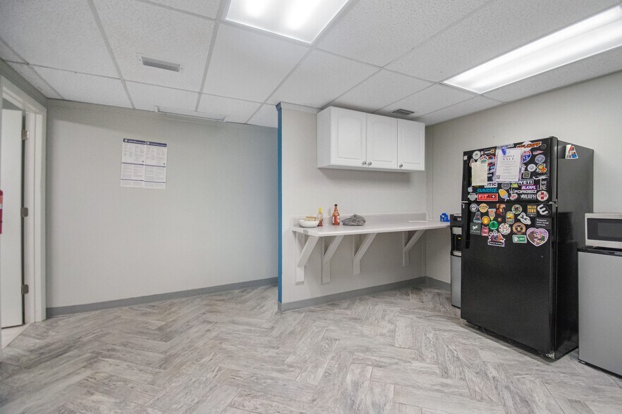 More Photos Of 315 11th Ave N, Jacksonville Beach Medical For Lease