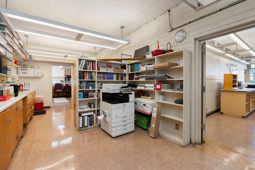 More Photos Of 4755 130th st, Hawthorne Schools For Lease