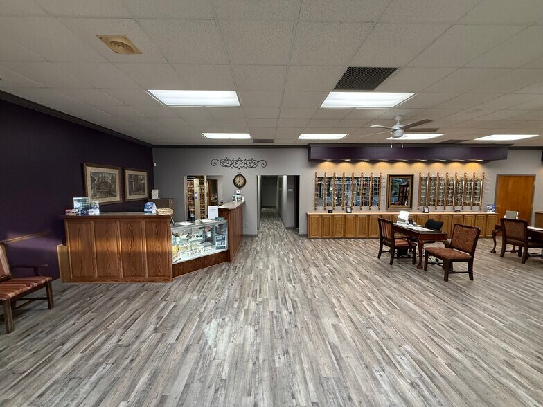 More Photos Of 1955 Opelika Rd, Auburn Storefront For Sale