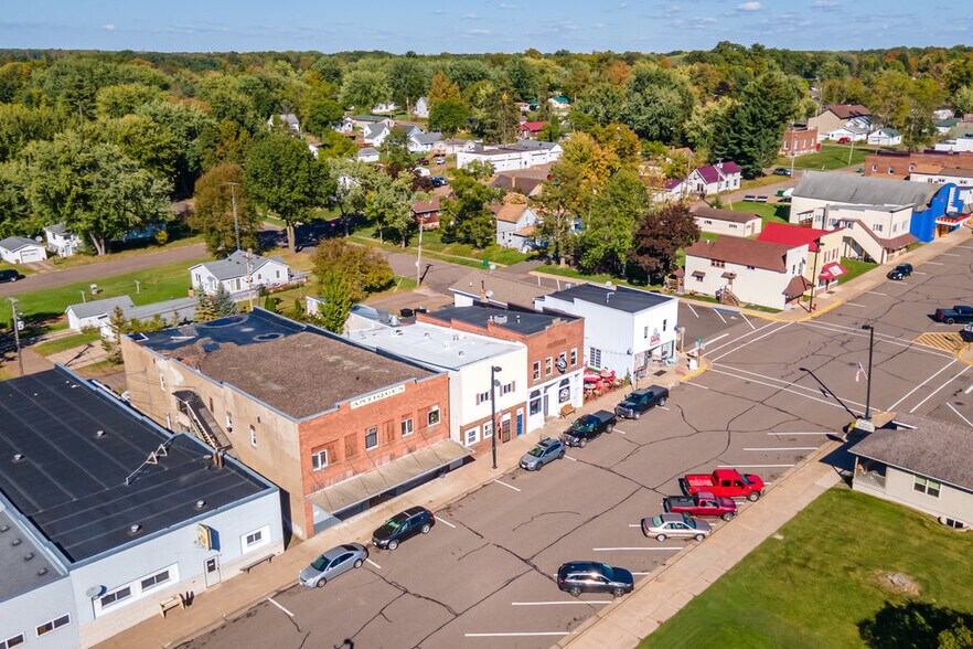 More Photos Of 116 Main St, Cornell Bar For Sale