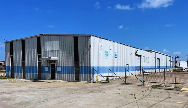 Primary Photo Of 7302 Leopard St, Corpus Christi Warehouse For Lease