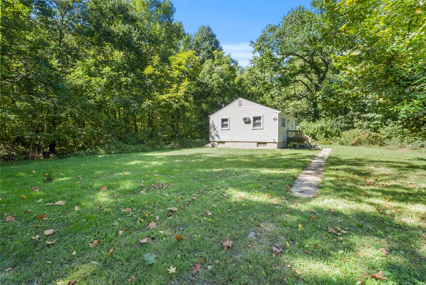 More Photos Of 2608 Mount Holly Rd, Burlington Land For Lease