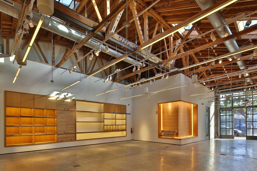 More Photos Of 821-835 E 3rd St, Los Angeles General Retail For Lease