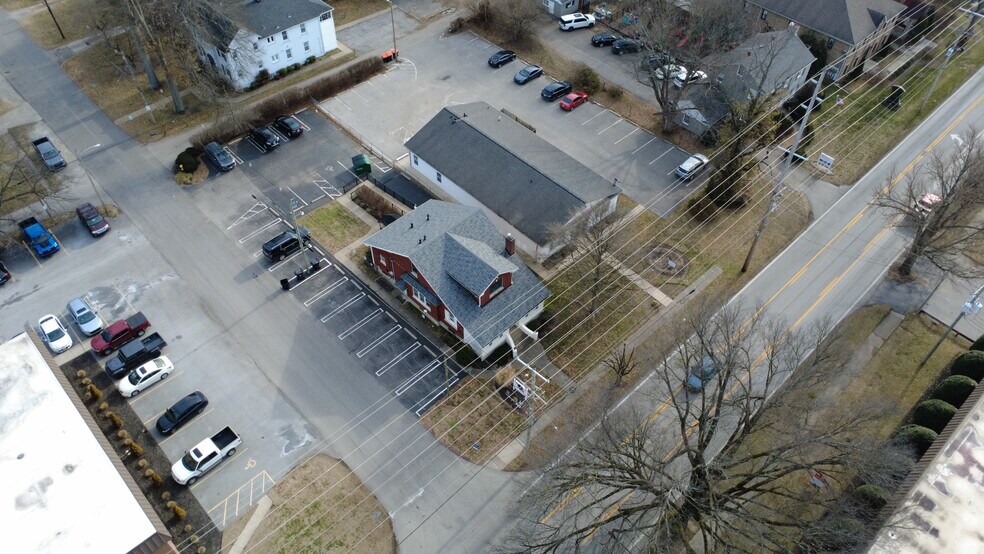 More Photos Of 217 Breckenridge Ln, Louisville Medical For Sale